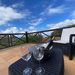 https://rural-suite-la-morera.in-canary-islands.com